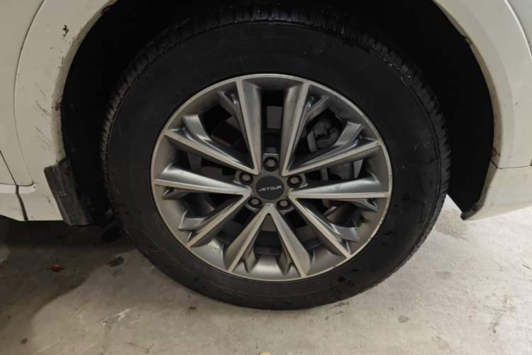 Used JETOUR X70 2022 1.5T DCT YueXing Edition 5 Seats Right Front Wheel Hub