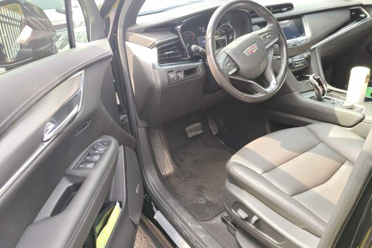 Used Cadillac XT6 2021 2.0T Seven-Seater Four-Wheel Drive Luxury Version
