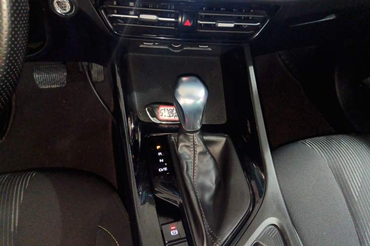 Used Roewe i5 2021 1.5L CVT Platinum Edition