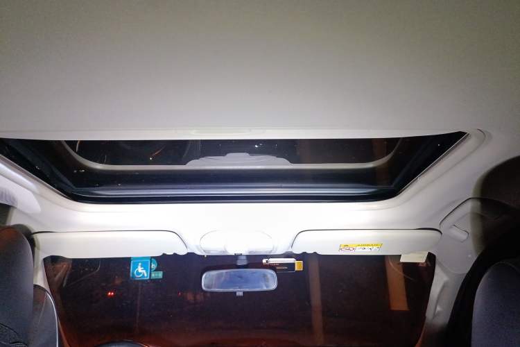 Used Mitsubishi Pajero  Headliner
