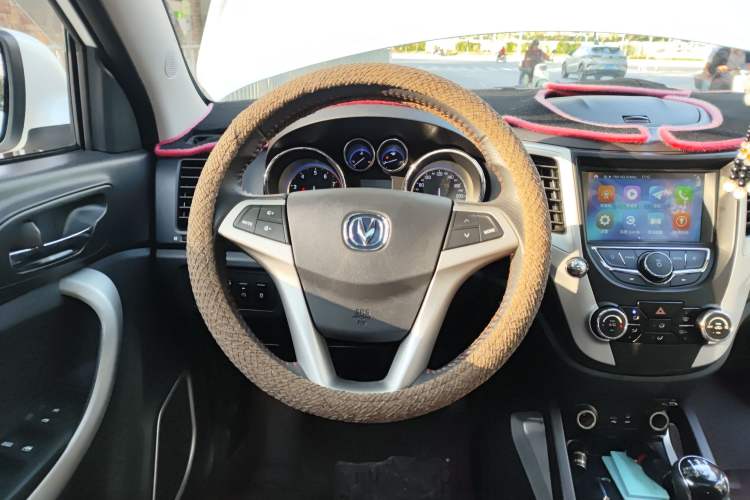 Used CHANGAN CS35 2016 1.6L Manual Luxury Model China V Standard