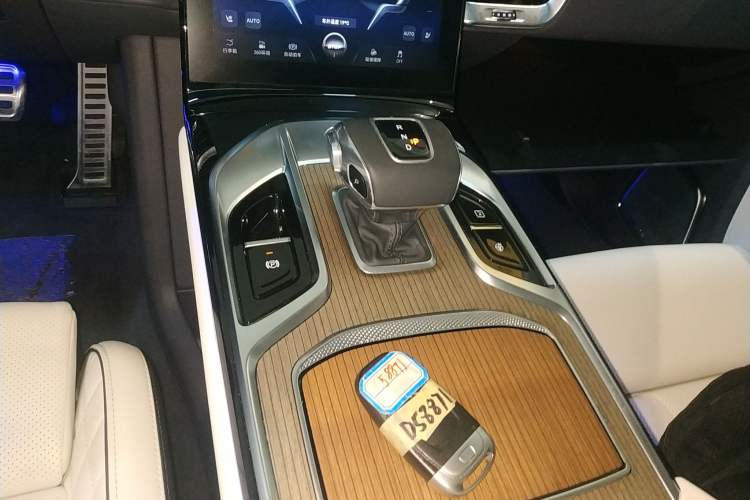 Used Hongqi E-HS9 2022 660 km Range Flagship Edition Four Seats