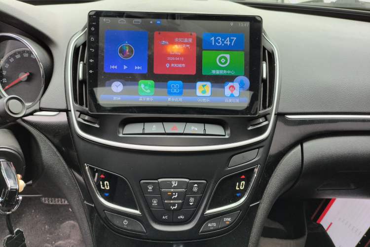 Used Buick Regal 2015 1.6T Leading Technology Model Audio And AC Panel