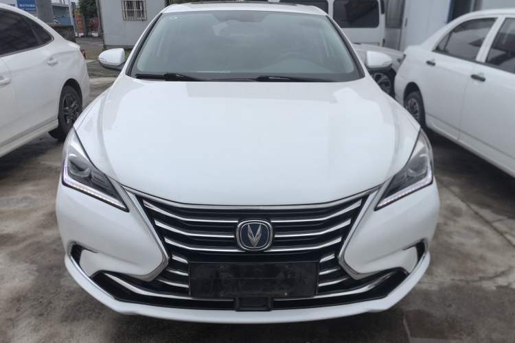 Used CHANGAN Eado 2019 High-Energy Edition 1.6L GDI Automatic Zhenfeng Model China VI Standard Front