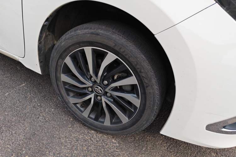 Used Toyota Corolla Hybrid E+ 2019 1.8L E-CVT Leading Edition Right Front Wheel Hub