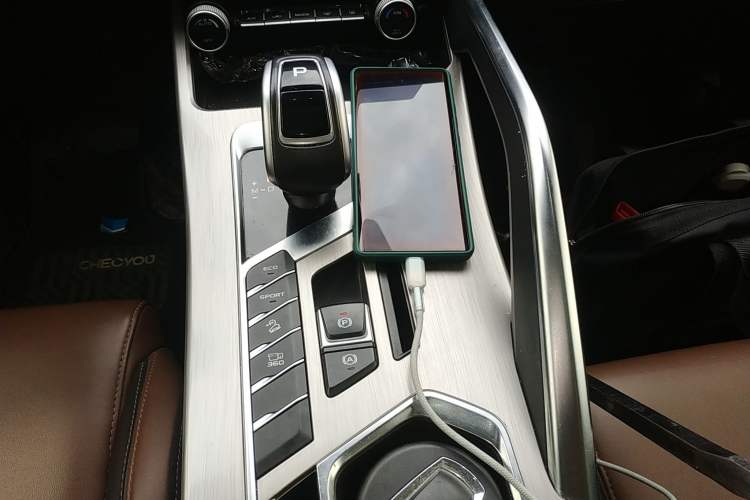 Used Geely Auto Coolray 2019 260T DCT Explorer China VI Standard