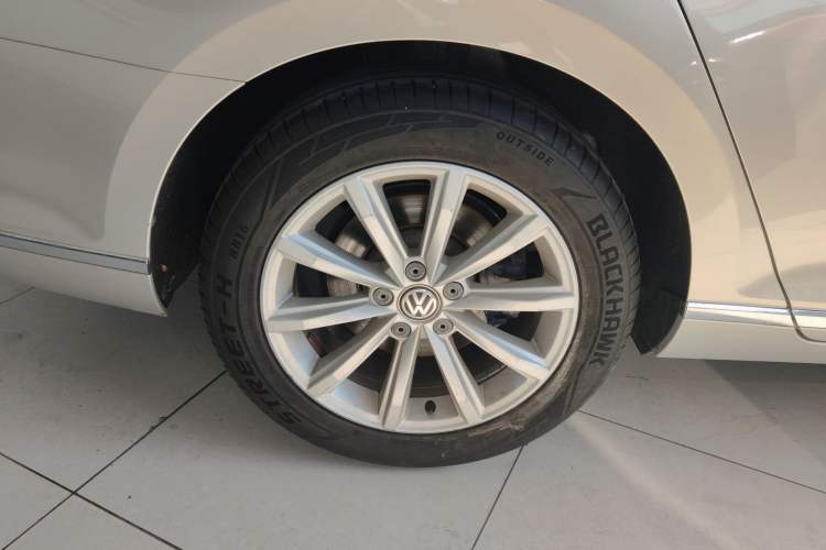 Used Volkswagen Magotan 2019 330TSI DSG Leading Edition China V Standard