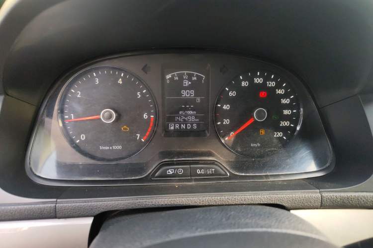 Used Volkswagen Lavida 2013 1.6L Automatic Fashion Edition
