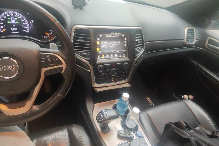 Used Jeep Grand Cherokee (Import) 2014 3.6L Elite Navigation Edition