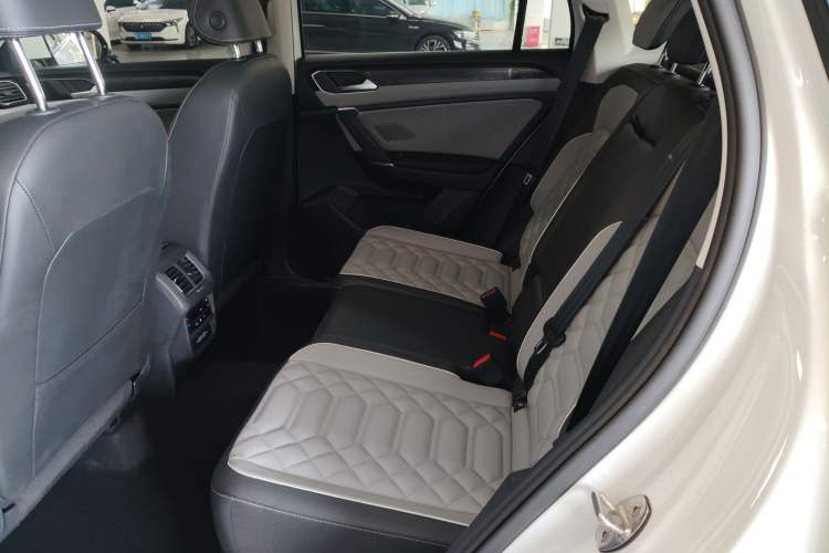 Used Volkswagen Tayron 2023 280TSI Two-Wheel-Drive Luxury Plus Advanced Version Left Rear Seat