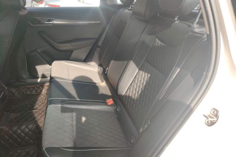 Used Skoda Karoq 2020 TSI280 Smart Drive Technology Edition China VI Left Rear Seat