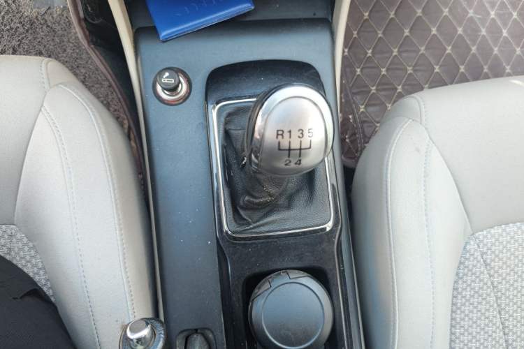 Used Bestune B50 2013 1.6L manual luxury version