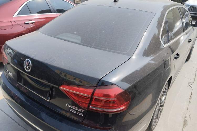 Used Volkswagen Passat 2016 330TSI DSG Luxury Edition Rear Right 45 Deg