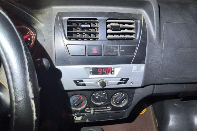 Used Dongfeng Xiaokang K07S 2015 1.2L Practical Version DK12-05
