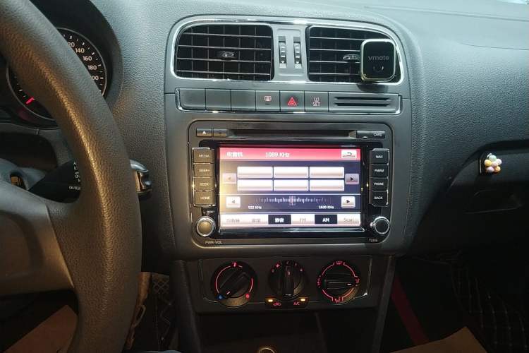 Used Volkswagen Polo 2014 1.4L Automatic Comfort Edition