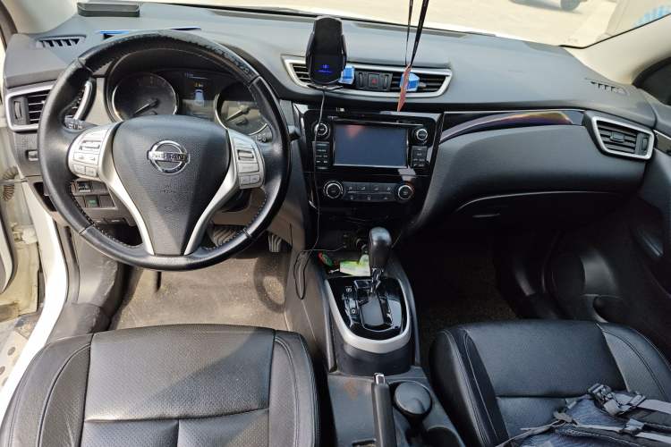 Used Nissan Qashqai 2016 2.0L CVT Deluxe Edition
