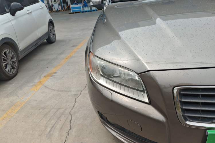 Used Volvo S80L 2011 2.0T ZhiZun Edition
