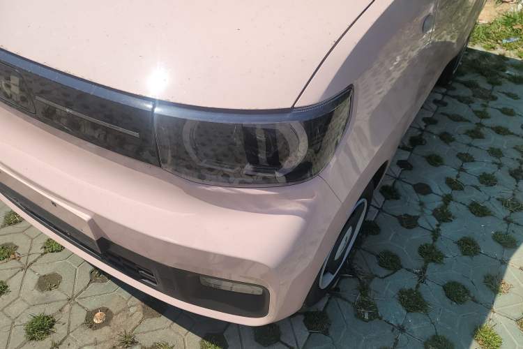Used Wuling Hongguang MINIEV 2022 Macaron Premium Model – Lithium Iron Phosphate Left Front Headlight