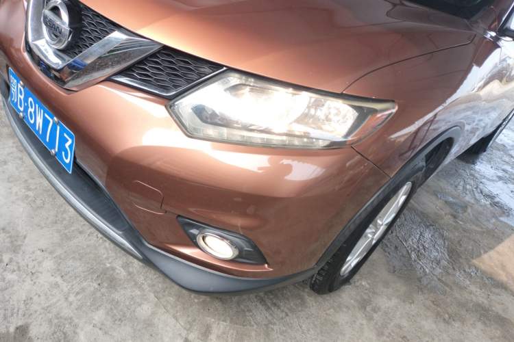 Used Nissan X-Trail 2015 2.0L CVT Comfort MAX Edition 2WD Left Front Headlight