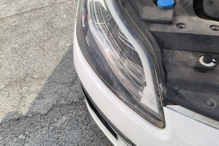 Used Zotye SR9 2017 2.0T Automatic Ultimate Light Edition
