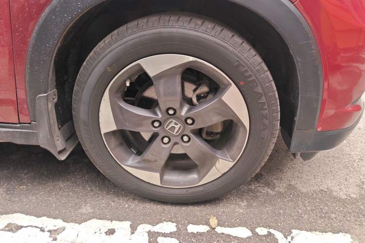 Used Honda Vezel 2016 1.8L CVT Front-Wheel Drive Pioneer Edition