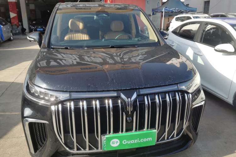 Used VOYAH Dream 2024 PHEV Ultra-Long Range Flagship Edition Front