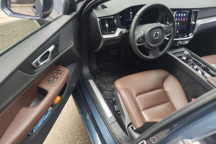 Used Volvo S60 2025 B4 Zhiyi Luxury Edition Driver Seat