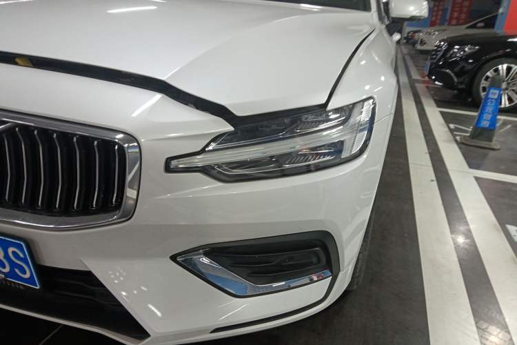 Used Volvo S60 2021 T4 Zhiyi Luxury Edition