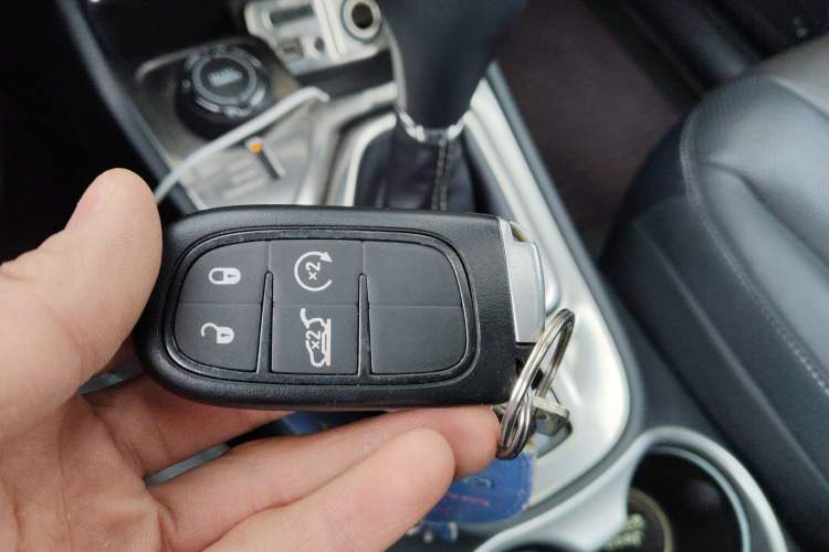 Used Jeep Cherokee 2016 2.4L All-in-One Edition
