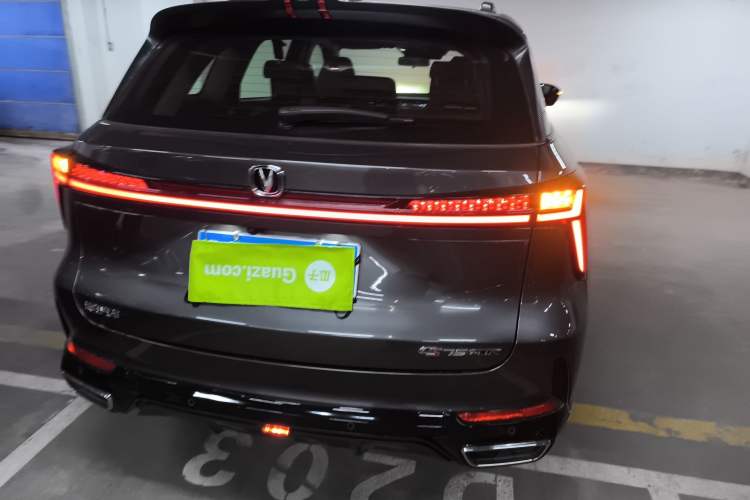 Used Changan CS75 PLUS 2024 3rd Generation Champion Edition 1.5T Intelligent Drive Dynamic Model
