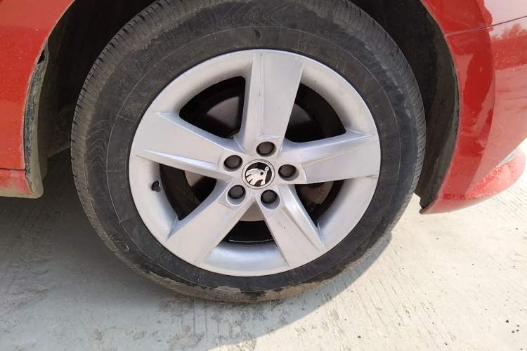 Used Skoda Fabia 2016 1.4L Automatic Car Enjoy Edition
