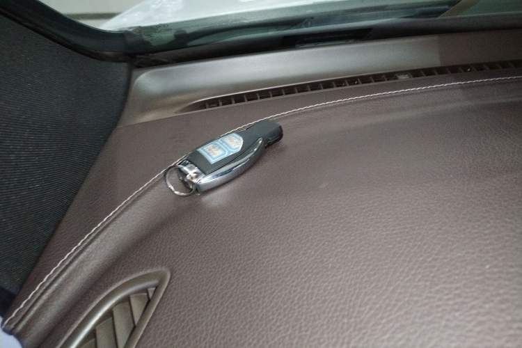 Used Mercedes-Benz GLC 2019 GLC 260 L 4MATIC Dynamic Model