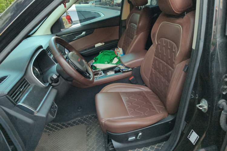 Used Sinotruk VGV U70 2020 1.5T Automatic Smart Luxury Flagship 7-Seater Left Front Seat