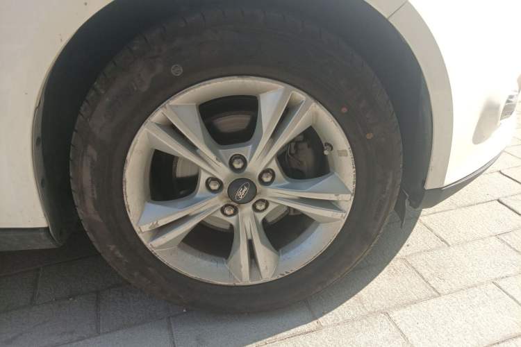 Used Ford Focus 2012 Hatchback 1.6L Automatic Fashion Edition
