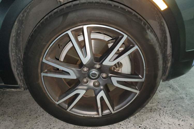 Used Volvo V90 2020 Facelifted Cross Country T5 AWD Zhiyuan Edition