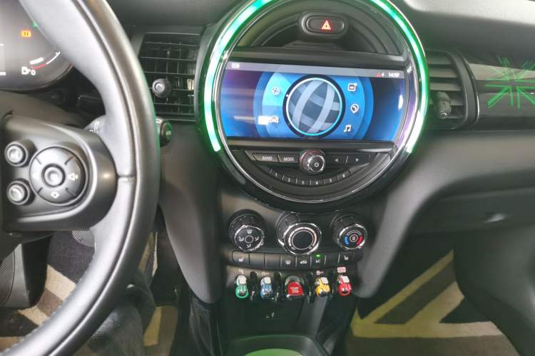 Used MINI MINI 2021 1.5T COOPER Classic Edition