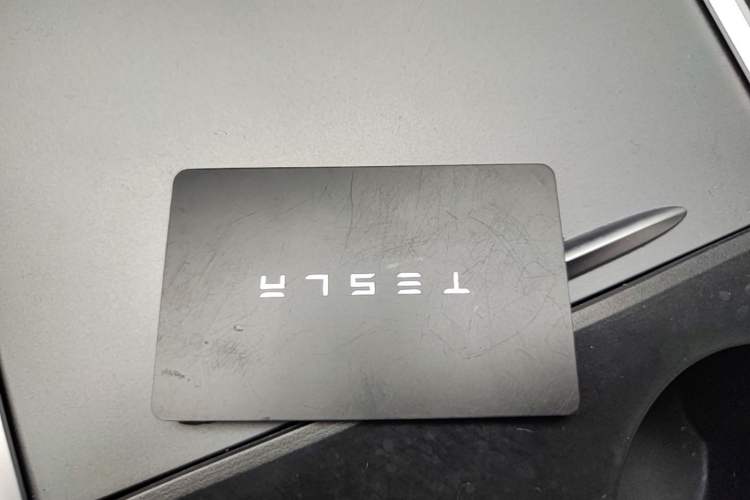 Used Tesla Model Y 2021 Standard Range Rear-Wheel Drive Version