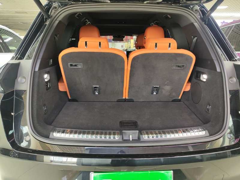 Used Li Auto L8 2023 Pro Model — 18