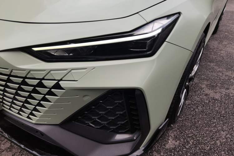 Used CHANGAN UNI-V 2023 2.0T Leading-Speed Edition Left Front Headlight