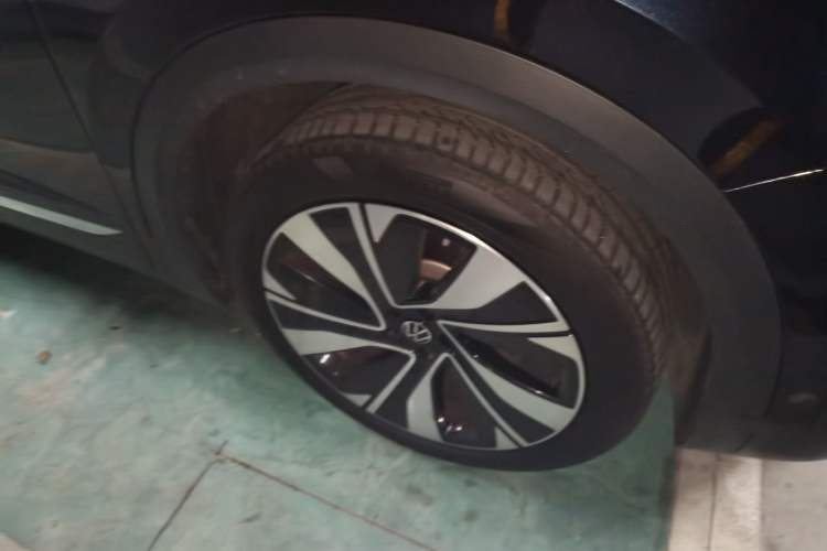 Used Volkswagen Talagon 2023 Facelift 380TSI Four-Wheel Drive Flagship Shengjing Edition 7 Seats Right Front Wheel Hub