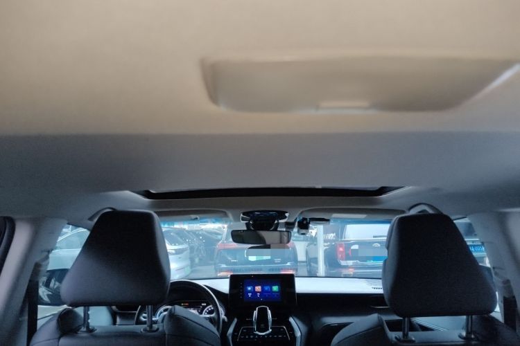 Used Toyota Venza 2022 Dual-Engine 2.5L CVT Two-Wheel Drive Luxury Edition Headliner