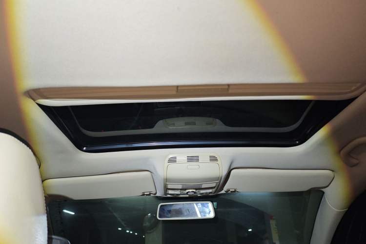 Used Volkswagen Magotan 2013 1.8TSI Premier Model Headliner