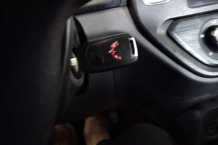 Used Wuling Zhengtu 2021 1.5L Adventure LAR Vehicle Key