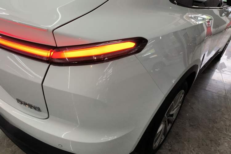 Used ONVO L60 2025 Model—60 kWh Rear-Wheel-Drive Version Right Rear Taillight