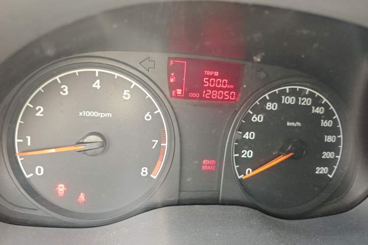 Used Hyundai Verna (older generation) 2010 Sedan 1.4L Manual Standard GL Model
