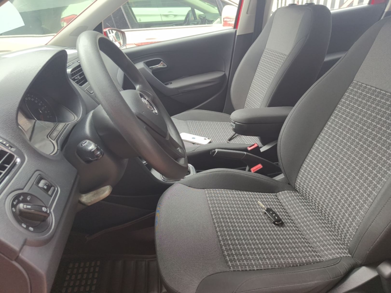 Interior delantero