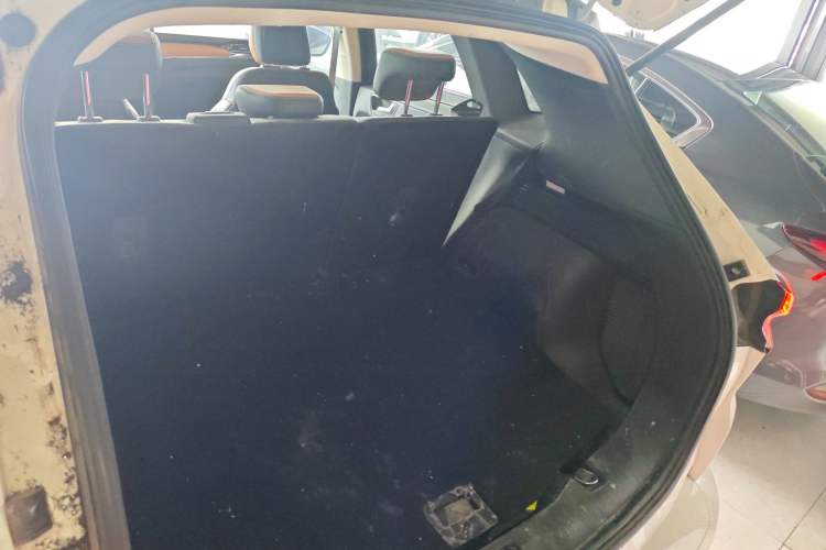 Used Ford Escape 2020 EcoBoost 245 Two-Wheel-Drive Titanium Edition
