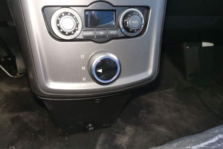 Used Foton Intelligent Blue Elf E7 2024 All-Electric Van Flat Roof 2 Seats EVE Energy 41.86 kWh
