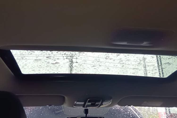 Used Hyundai Elantra 2023 1.5L CVT GLX Elite Edition Headliner