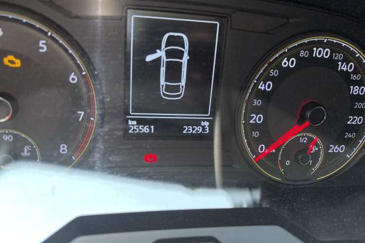 Used Volkswagen Lavida 2019 280TSI DSG Comfort Edition China VI standard Odometer Close Up